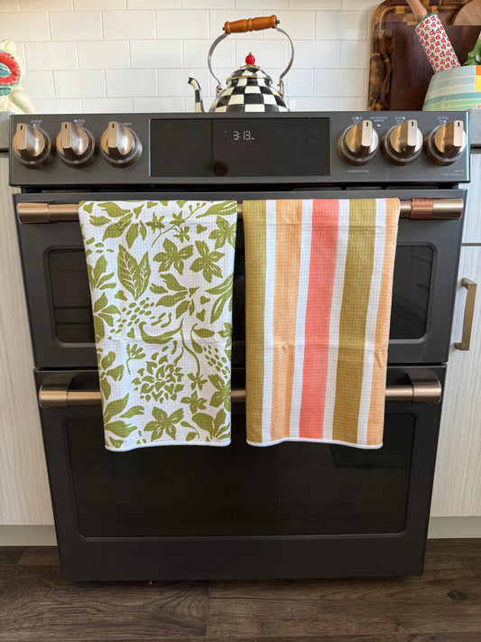 Pat & Trixy: 2 Double Sided-Hand Towels
