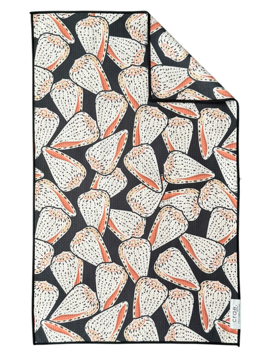 Shelly: Double-Sided Hand Towel