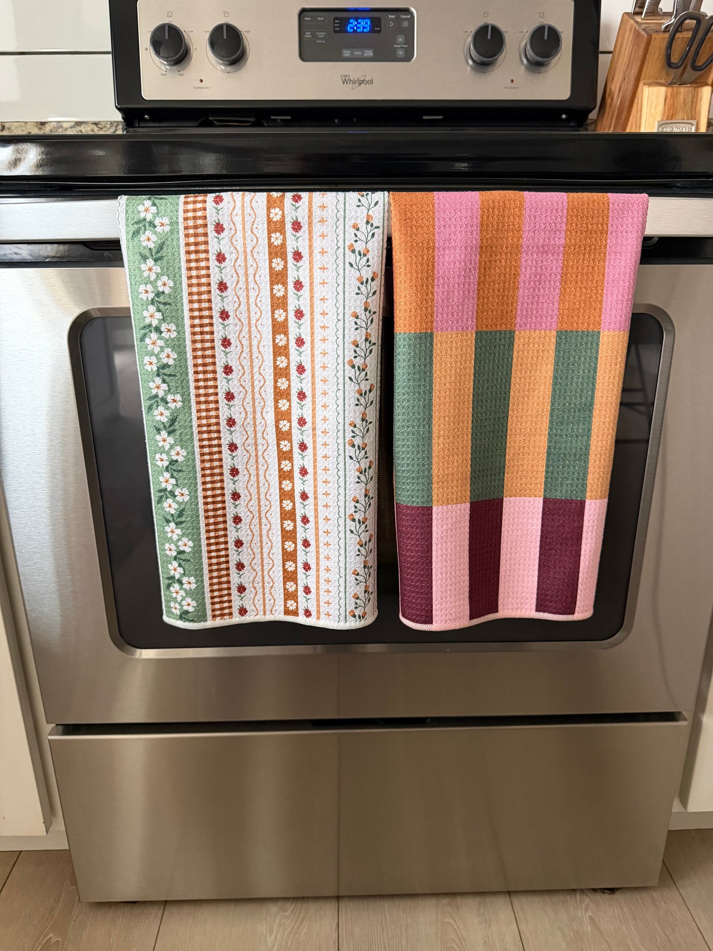 Erin: Double-Sided Hand Towel