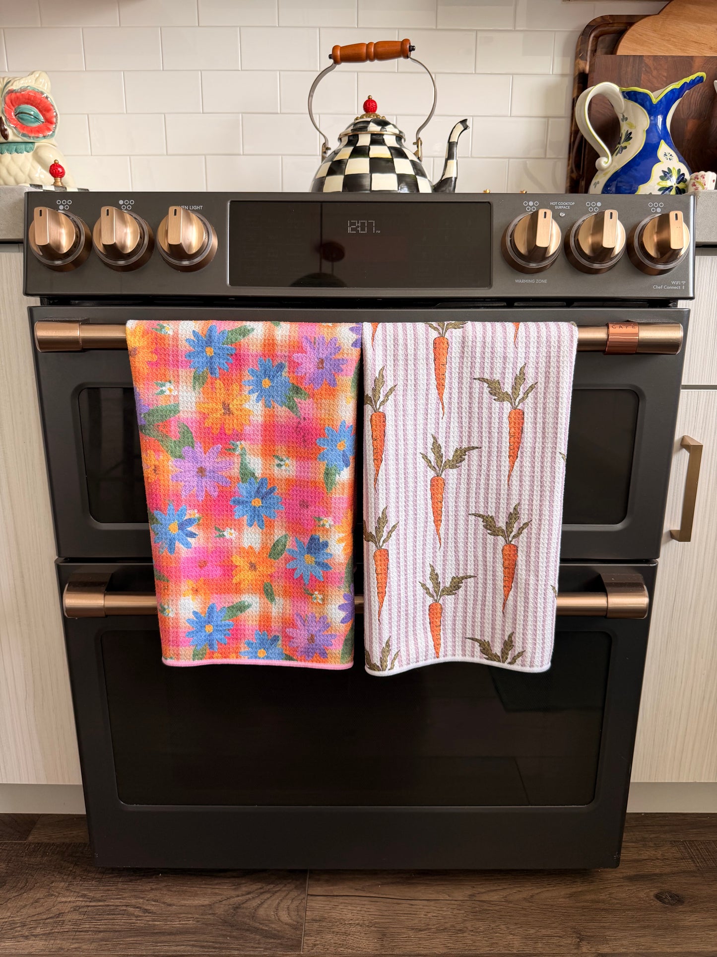 Farmstand: Double-Sided Hand Towel