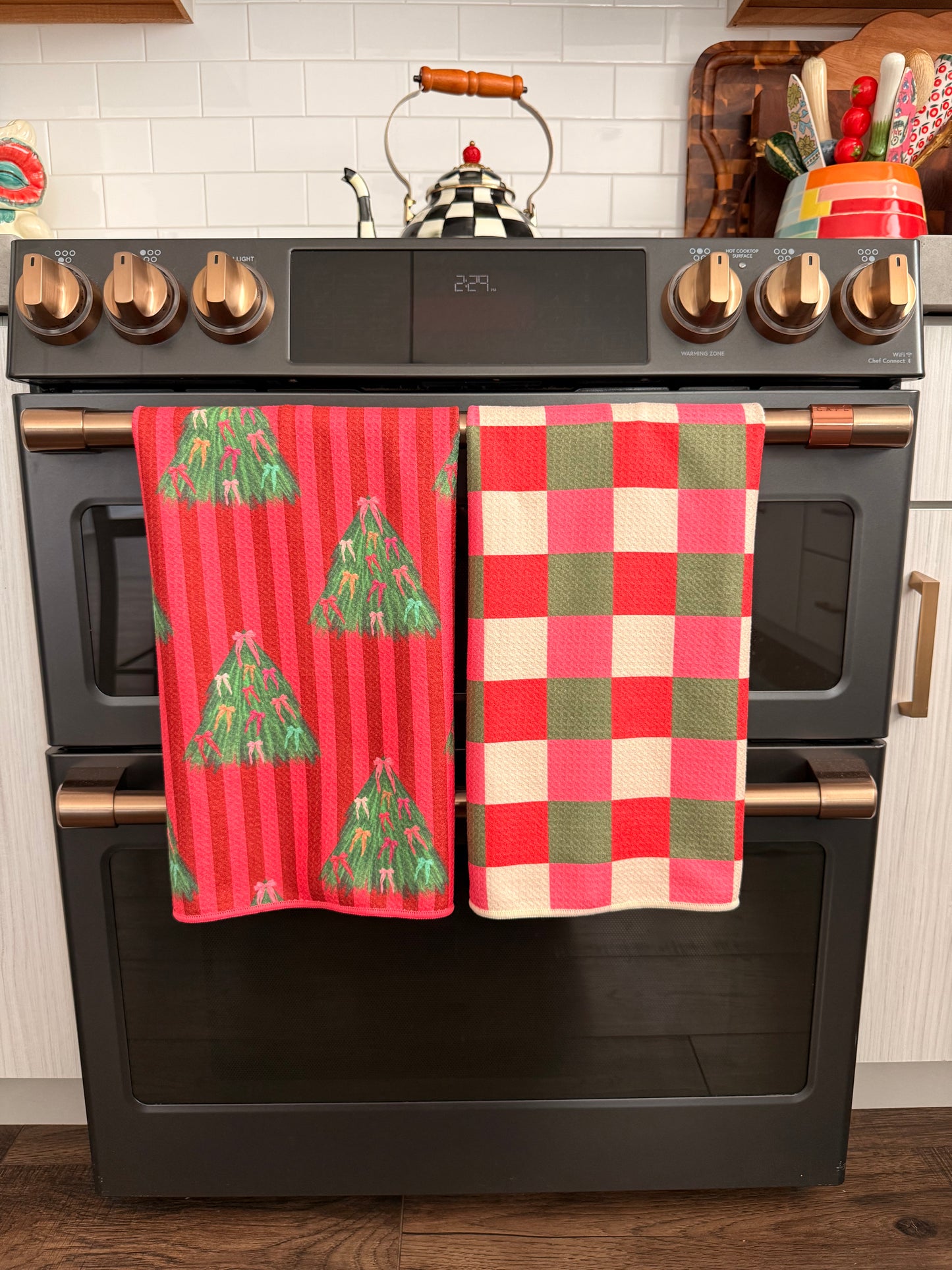 Wrapped in Wreaths: Reversible Hand Towel