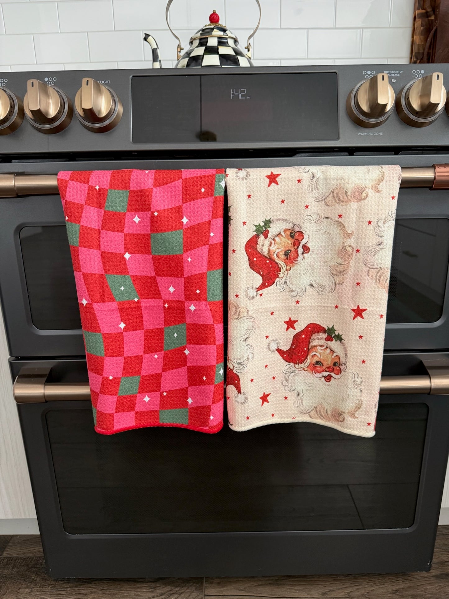 Mitzi: Double-Sided Hand Towel