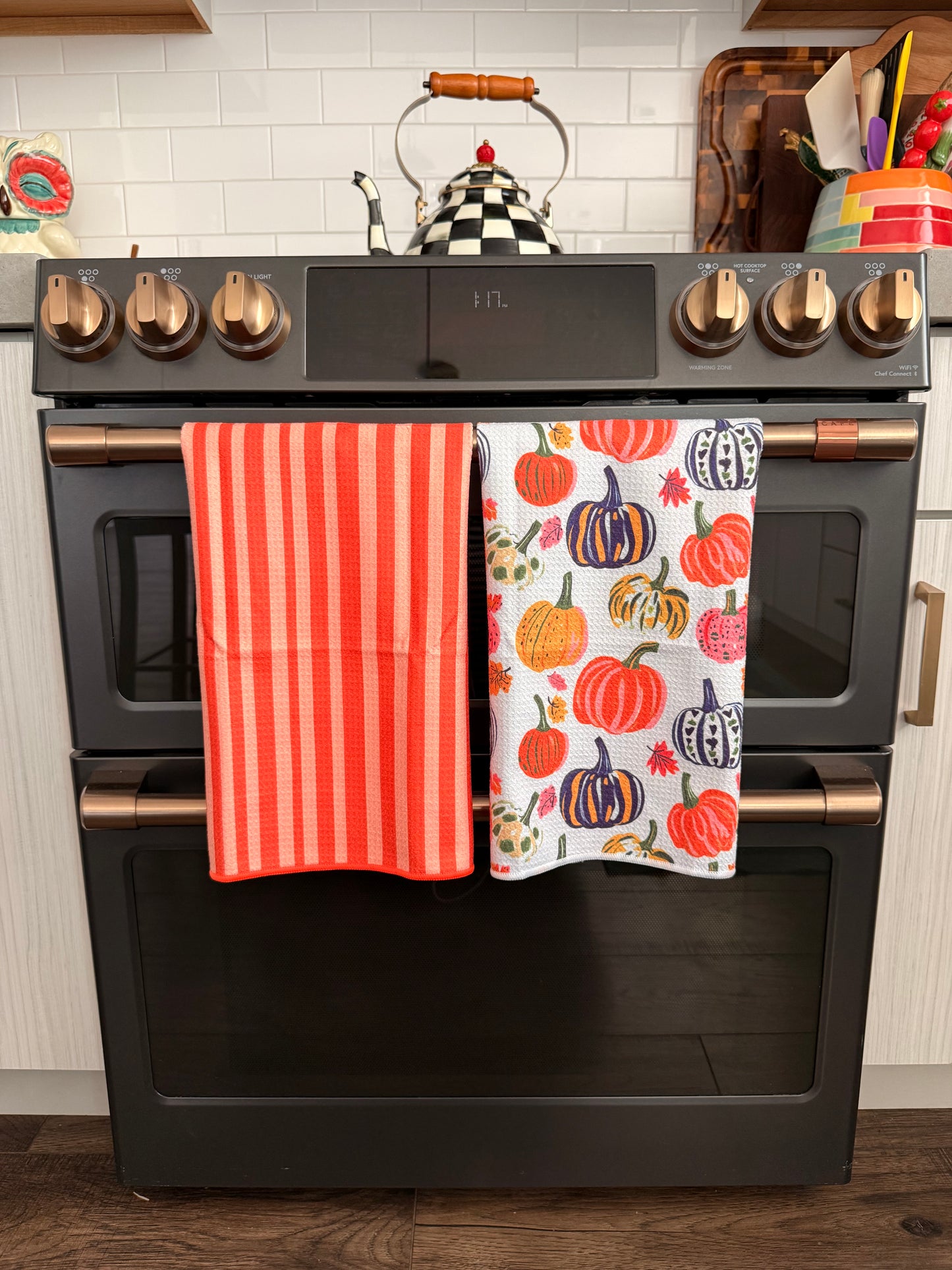 Oh My Gourd!: Double-Sided Hand Towel