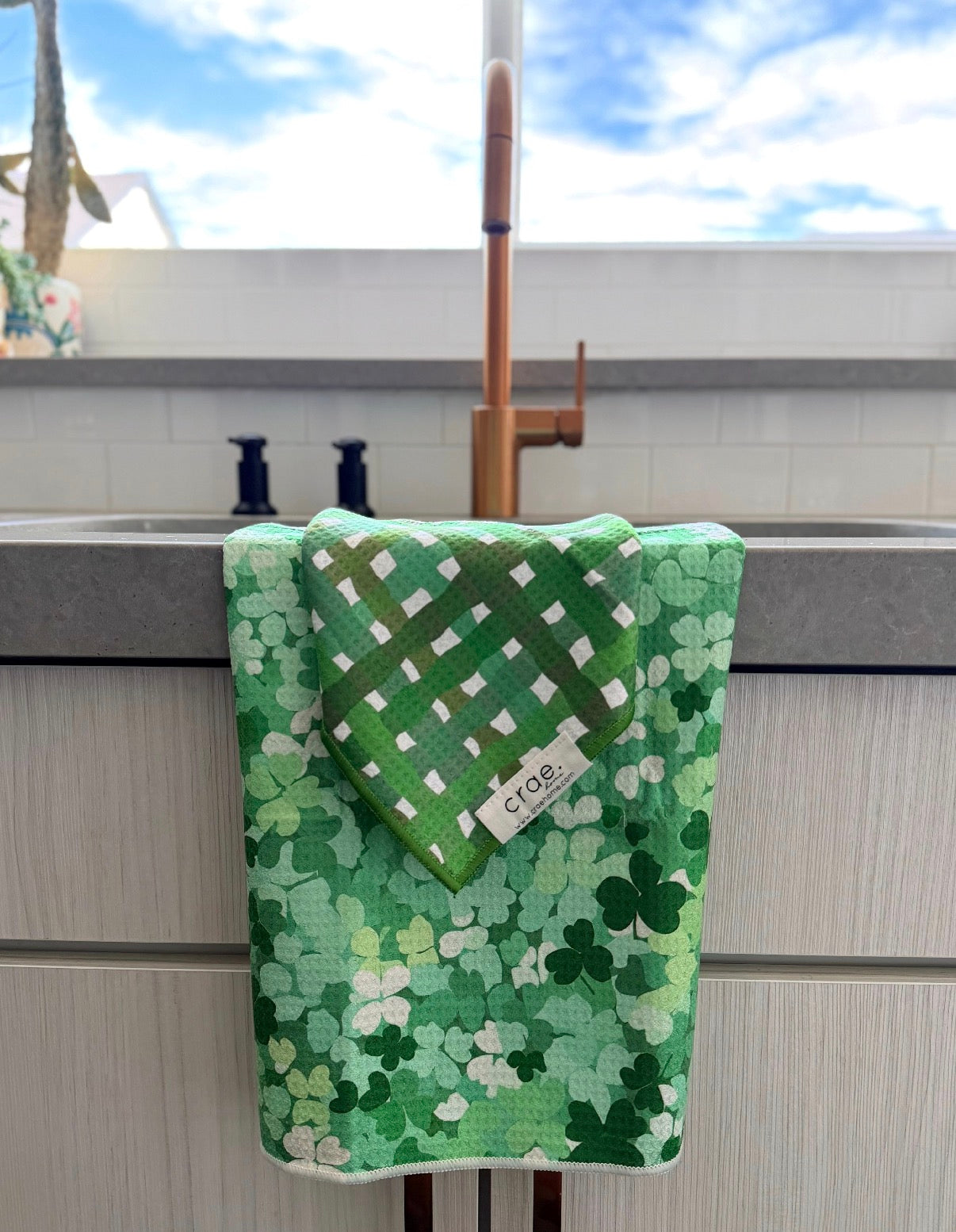 Shamrock Sprinkle/Lucky Plaid: Double Sided-Hand Towel Washcloth Set