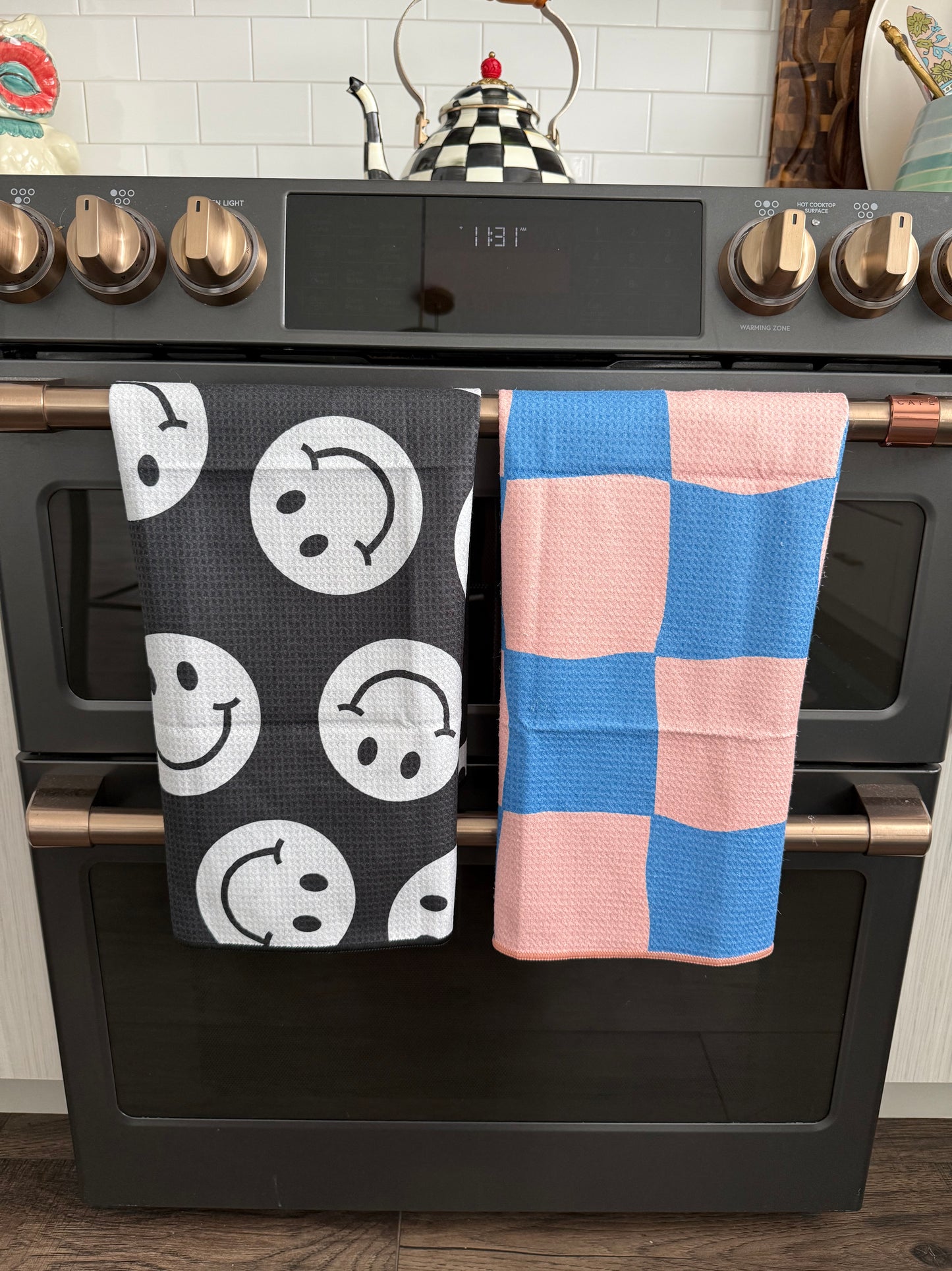 Cotton Candy: Double-Sided Hand Towel