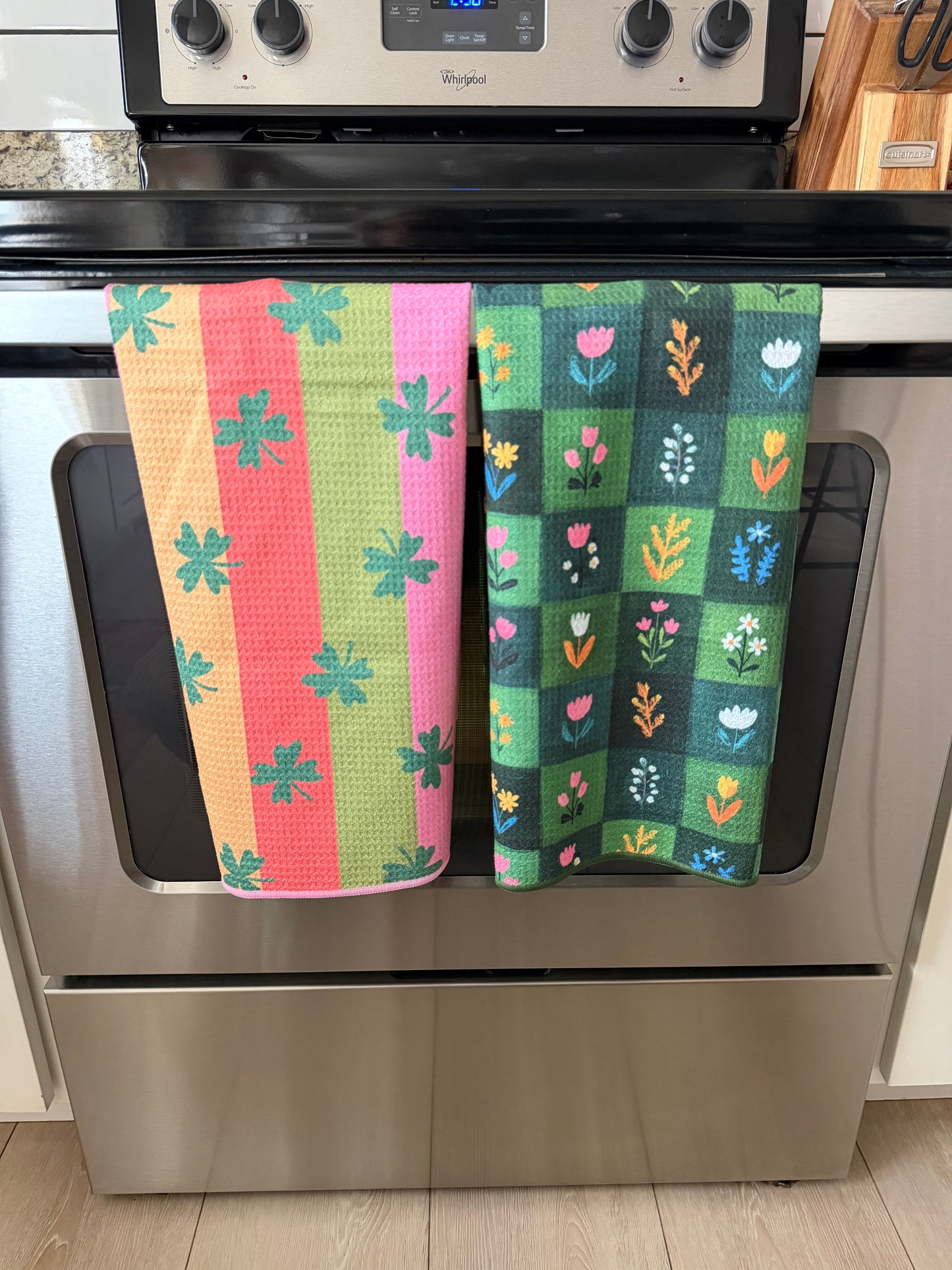 Clover Pop: Double-Sided Hand Towel