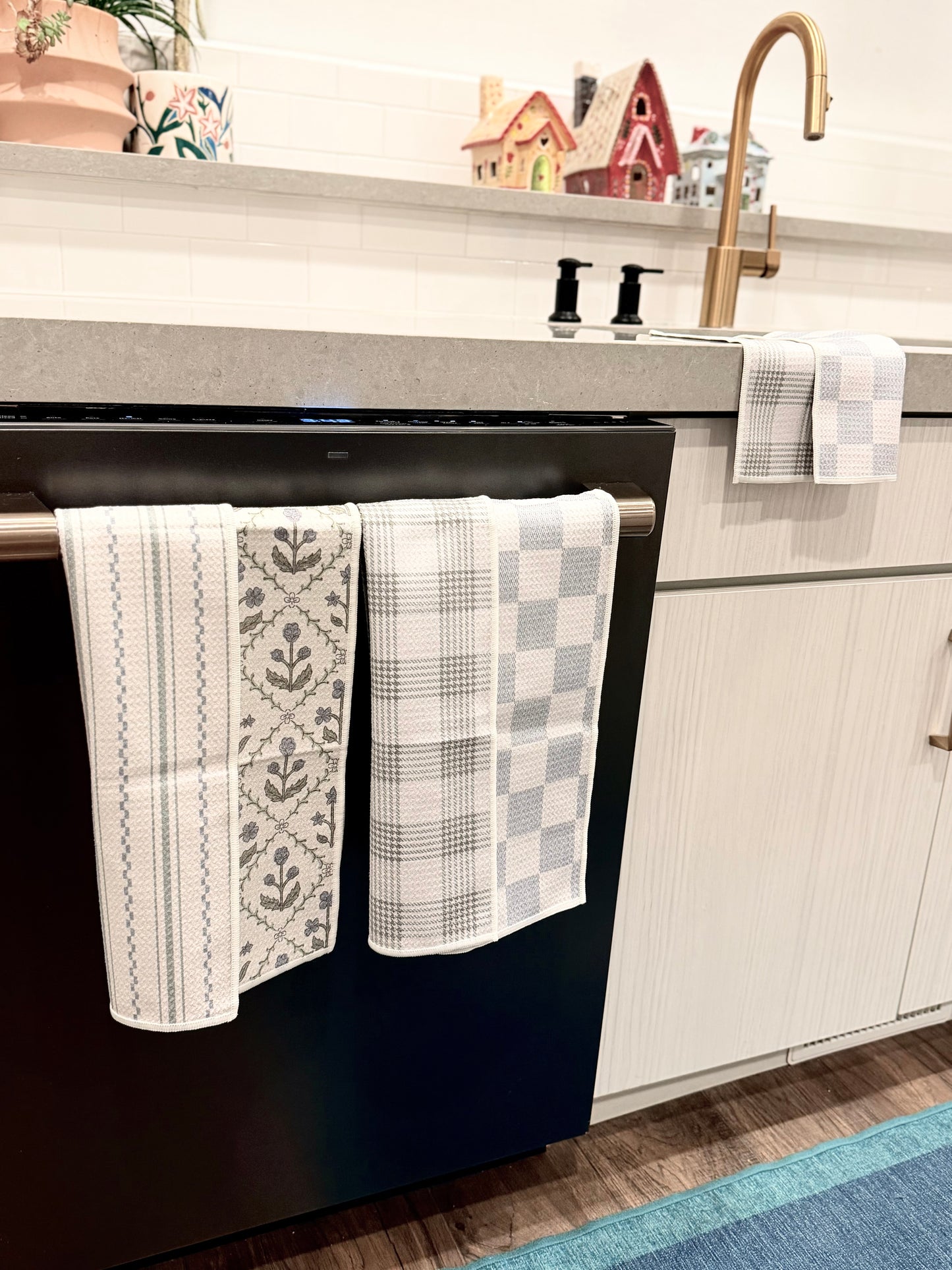 January craezie. subscription: Double-Sided