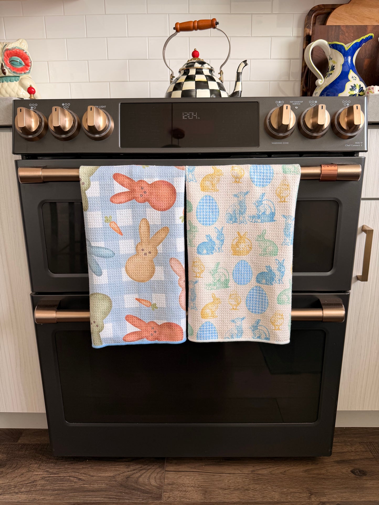 Hop to It: Double-Sided Hand Towel