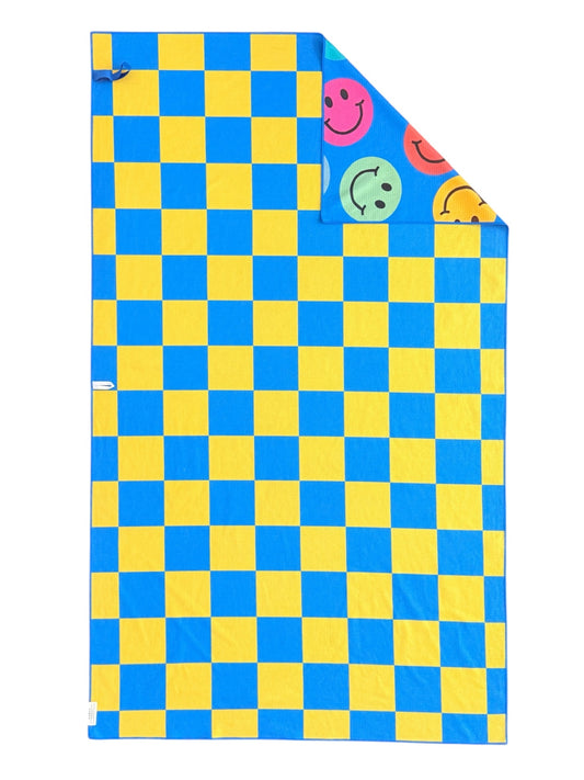Smiley Pool Towel: Reversible