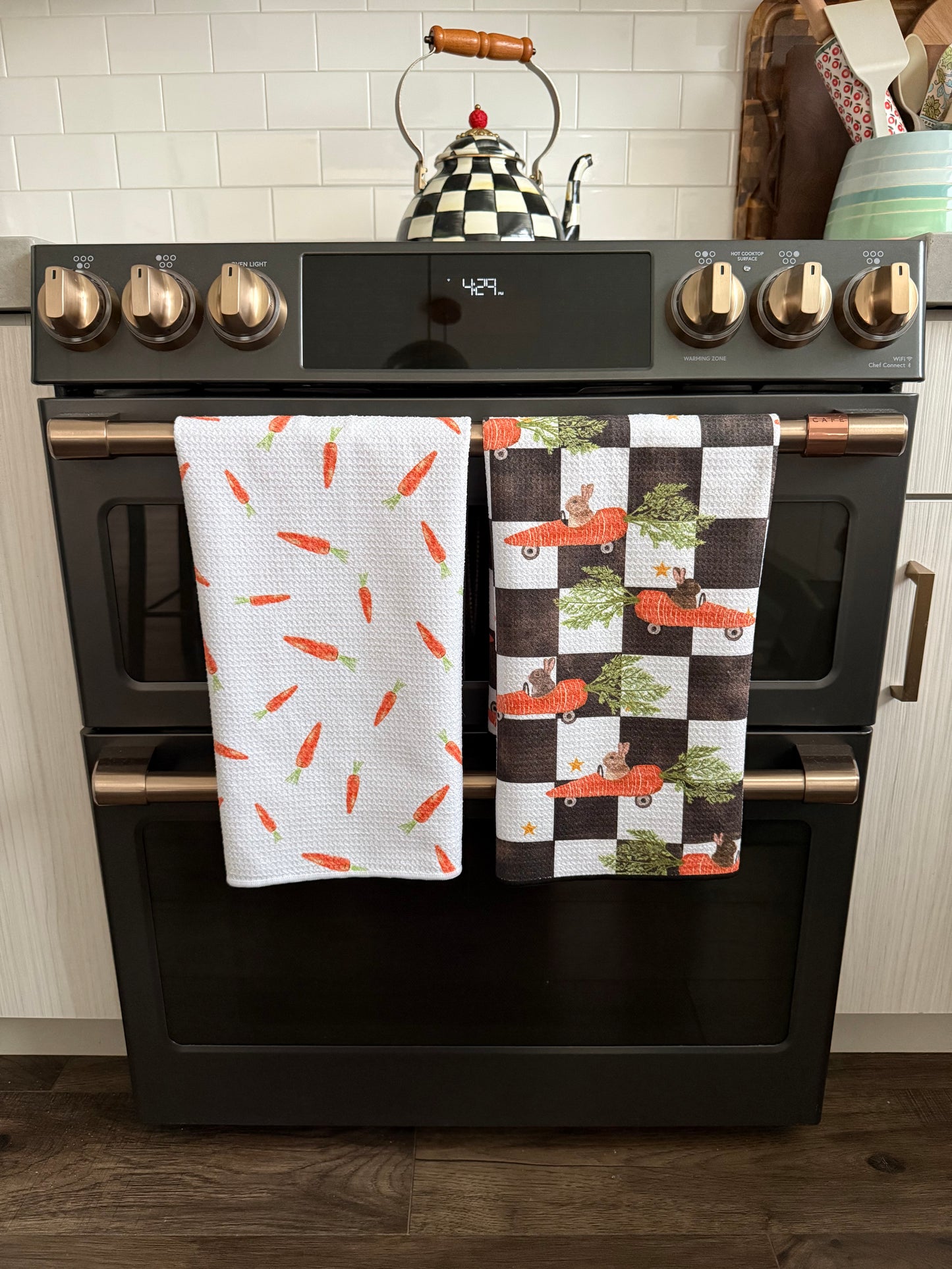 Nibbles: Double-Sided Hand Towel