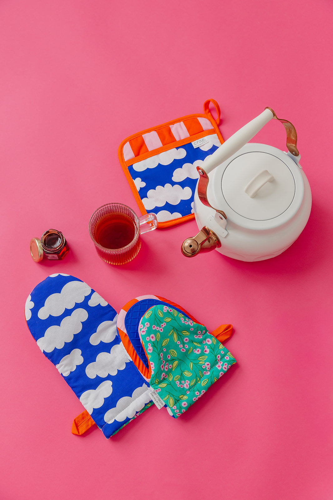 Day and Night: 2 Oven Mitt + 1 Pot Pad Bundle Pack