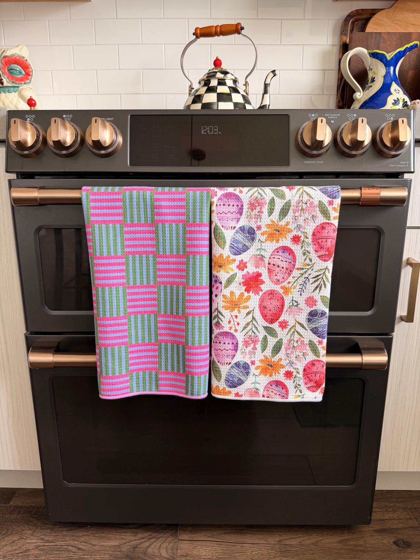 Eggs In Bloom: Double-Sided Hand Towel